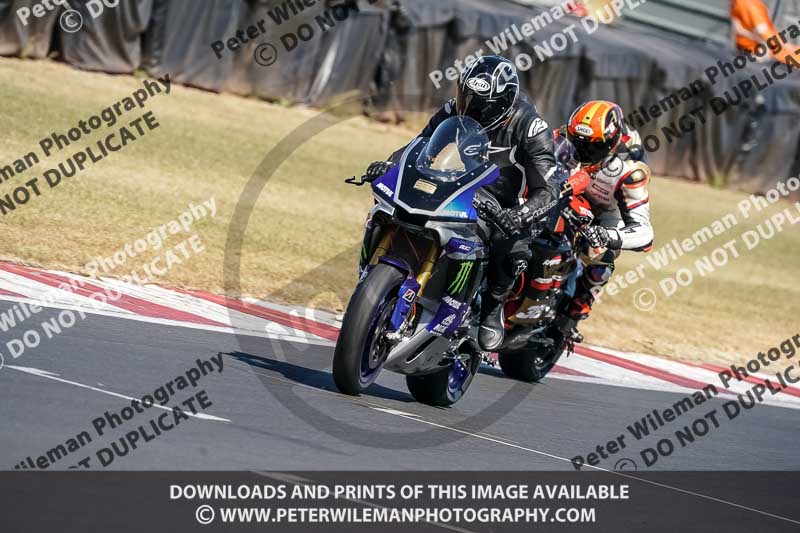 donington no limits trackday;donington park photographs;donington trackday photographs;no limits trackdays;peter wileman photography;trackday digital images;trackday photos